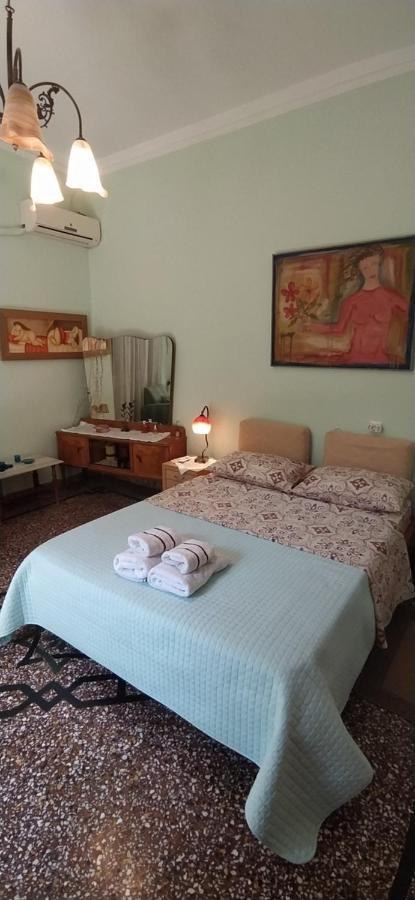 Апартаменты Pireas Port Next To Metro Artistic House Экстерьер фото